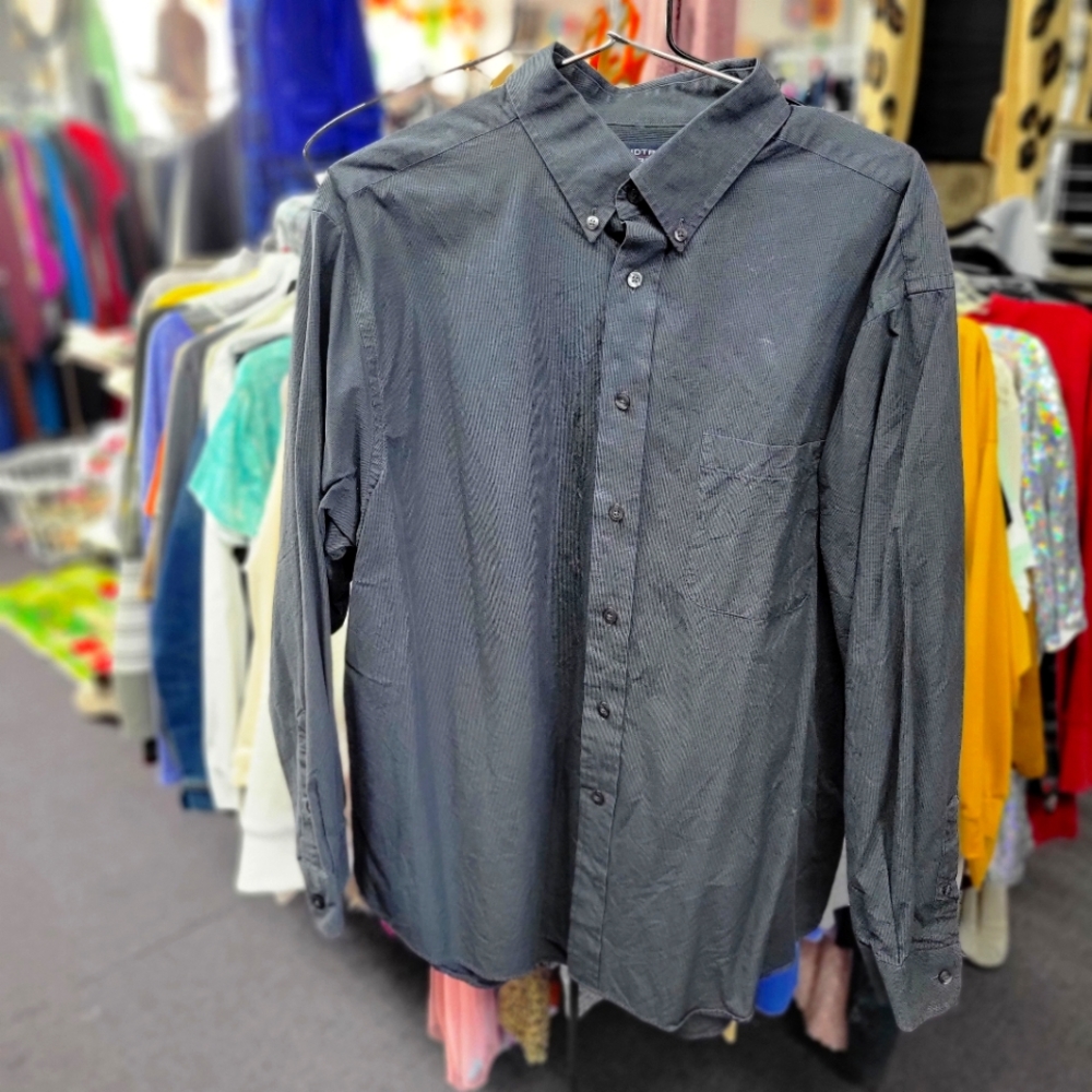ROUNDTREE & YORKE DRESS SHIRT